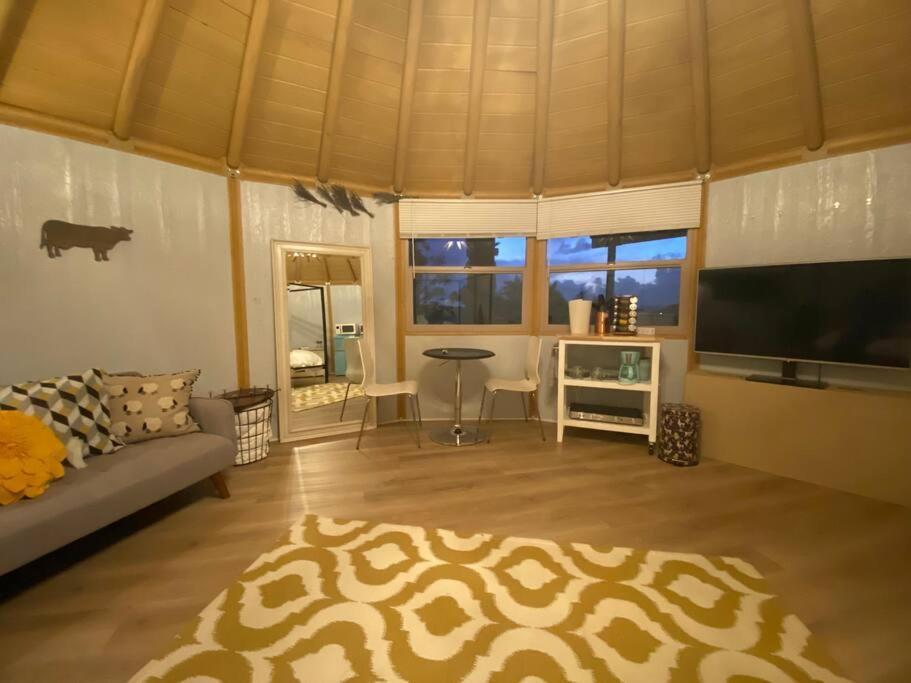 Glamping-Sky Dome Yurt-Tiny House-2 By Lavenders Field Βίλα Valley Center Εξωτερικό φωτογραφία